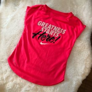 Nike shirt size 3T